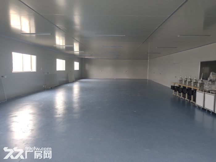 清远市国家高新技术开发区，大马路边，三楼，拖头可进2430方