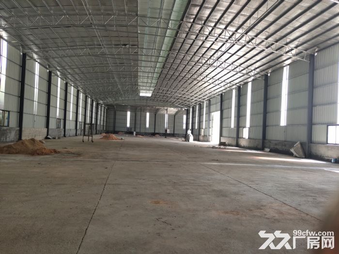 清远高新区全新钢结构厂房11000平方出租，滴水8米，可分租，可整租