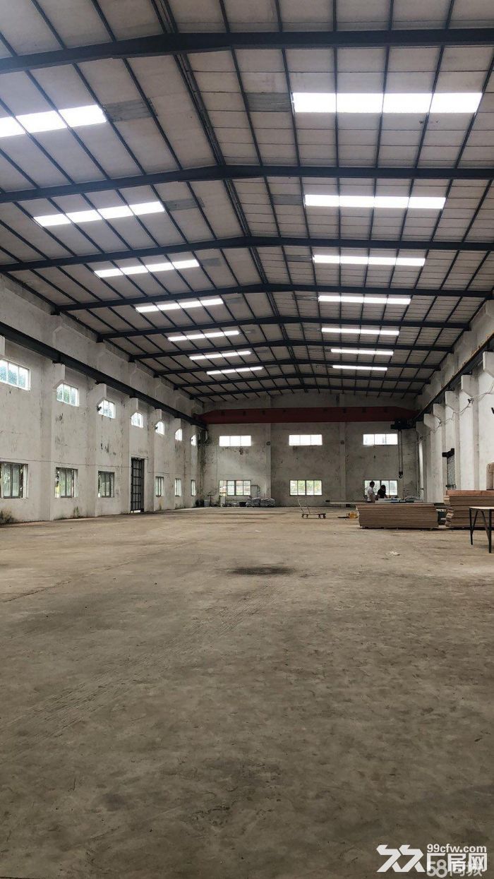 清城区石角镇30000方钢架结构厂房出租，1000分起可分租